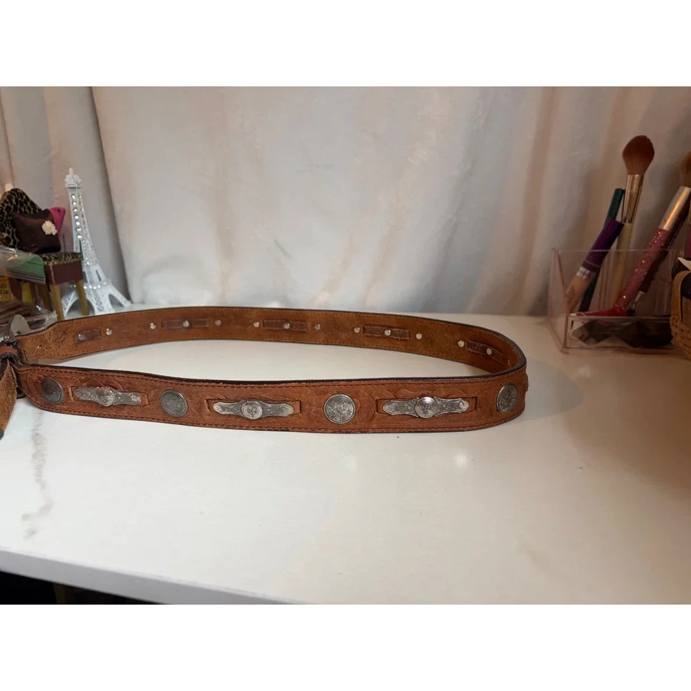 Vintage Leegin 1993 Mens Brown Tooled Leather Western Concho Ranger Belt Size 40